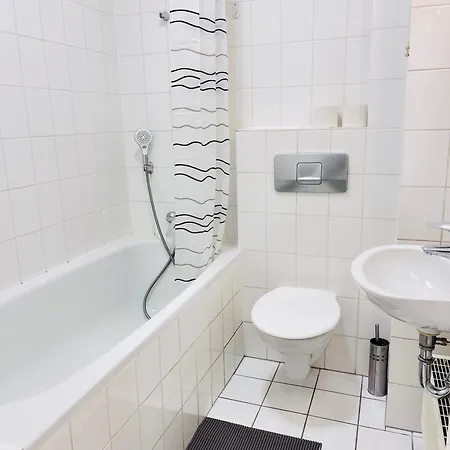 Monteurzimmer Leo 3 Apartamento