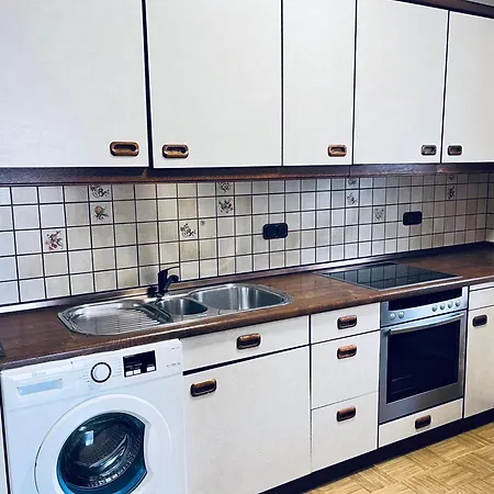 Monteurzimmer Leo 3 * Wiesbaden